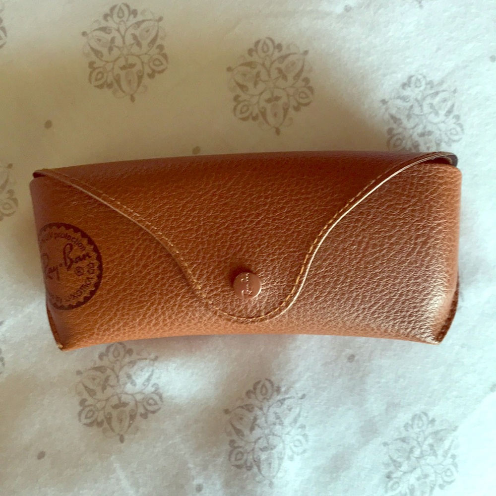 Ray Bans Case - Picture 2 of 3